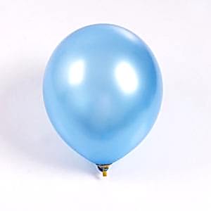Шар однотонный с воздухом в студии Город друзей